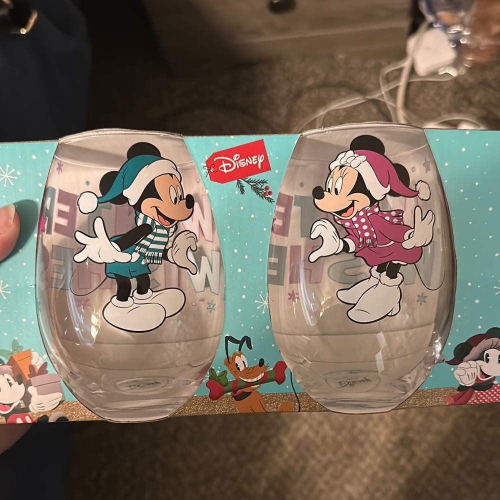 Disney Mickey and Minnie Holiday Glass Set